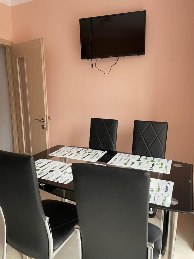 Apartament Emaia Διαμέρισμα Ντέβιν Εξωτερικό φωτογραφία